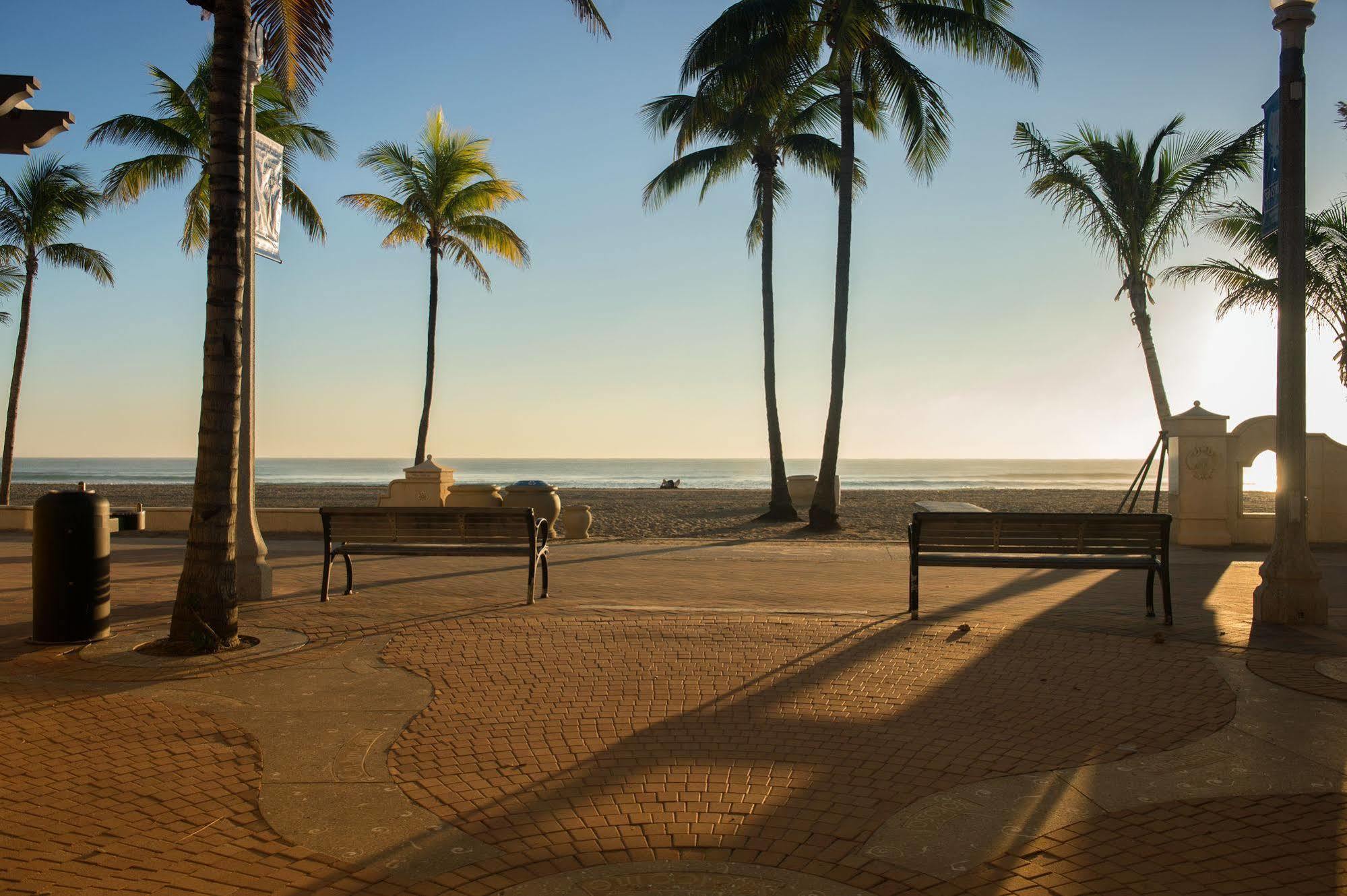 Hollywood Beachside Boutique Suite Εξωτερικό φωτογραφία
